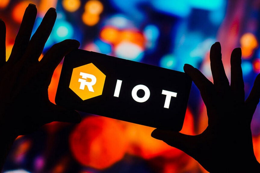 Riot Platforms CEO Reaffirms Plan To Boost Bitcoin Yield But ‘Not Looking Too Closely’ At Michael Saylor-Led Strategy’s Maneuvers – MicroStrategy (NASDAQ:MSTR)