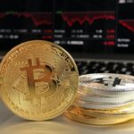 JUST IN : Bitcoin Over Country? Peter Schiff Thinks Trump’s Priorities Are Off